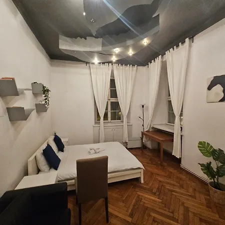 Enios Ul Sw Tomasza 33 Апартаменты